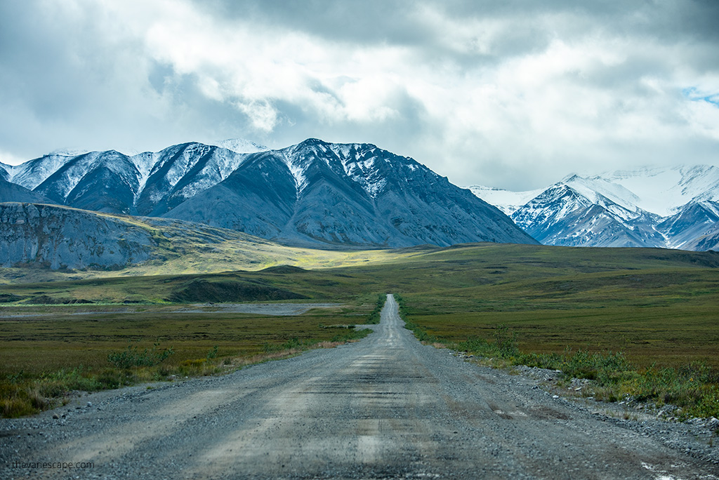 Dalton Highway mountain views.