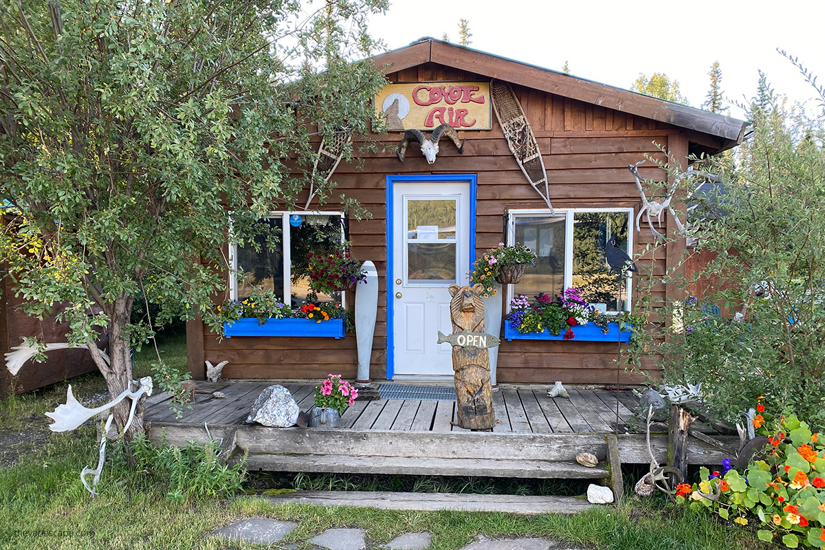 coyote air office in coldfoot.