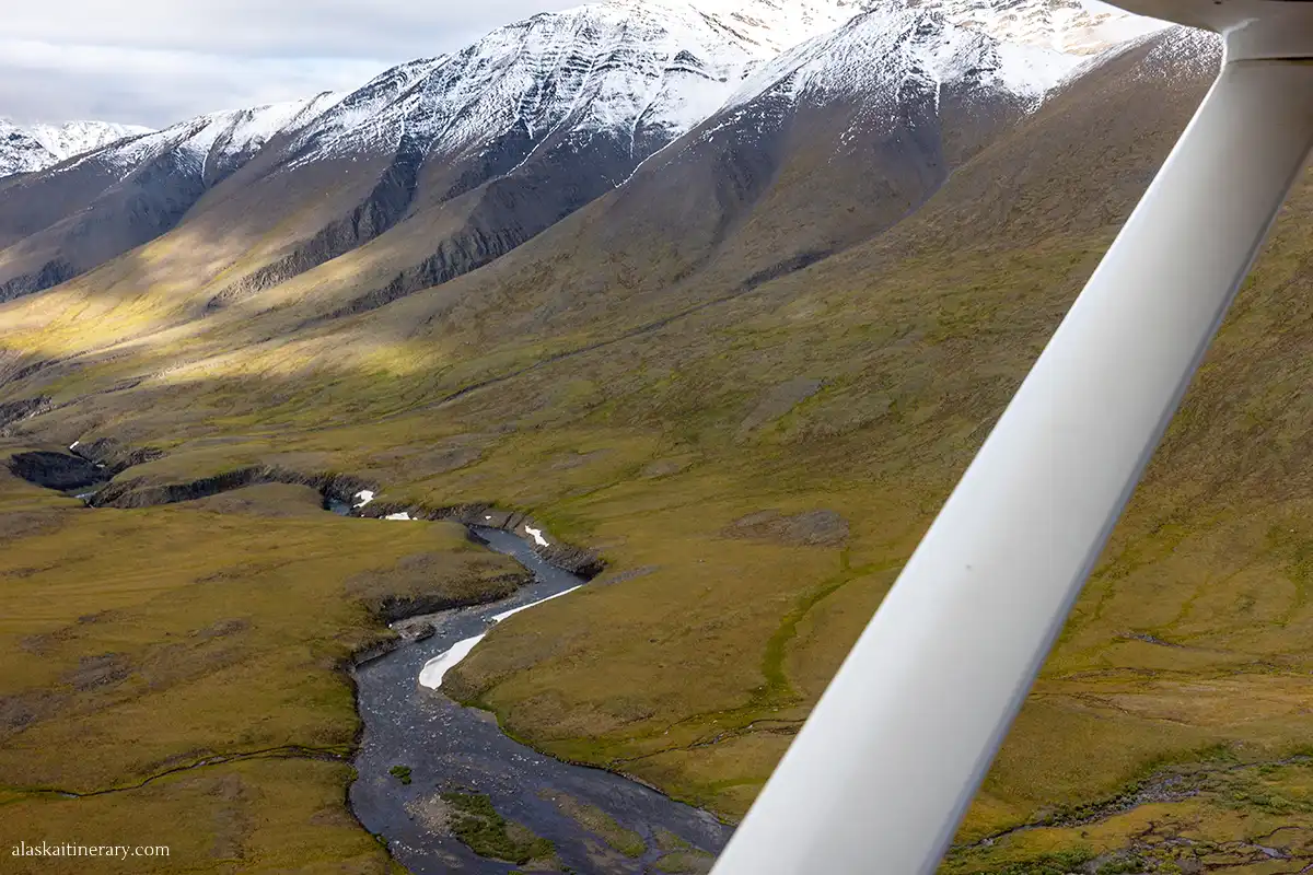 Brooks Range scenic flight.