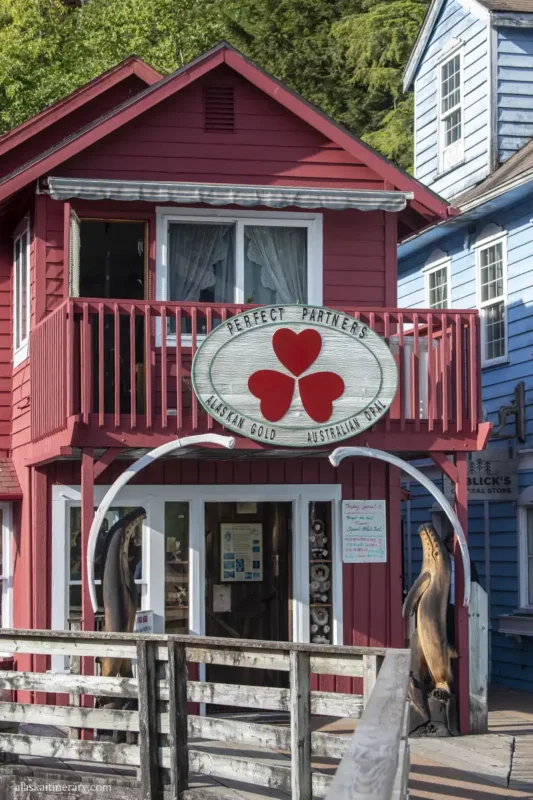 Wooden gift shop in Creek Street specializing in jewelry.