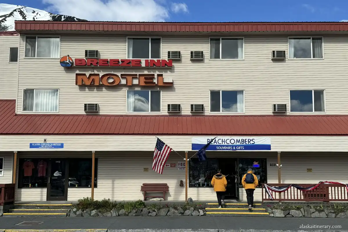 Breeze Inn Motel.