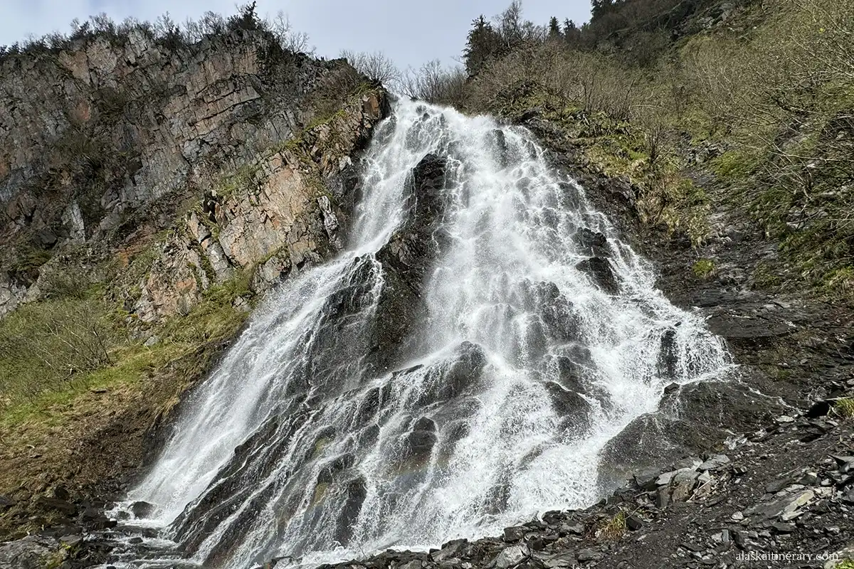 Horsetail Falls in Keystone Canyon near Valdez.
