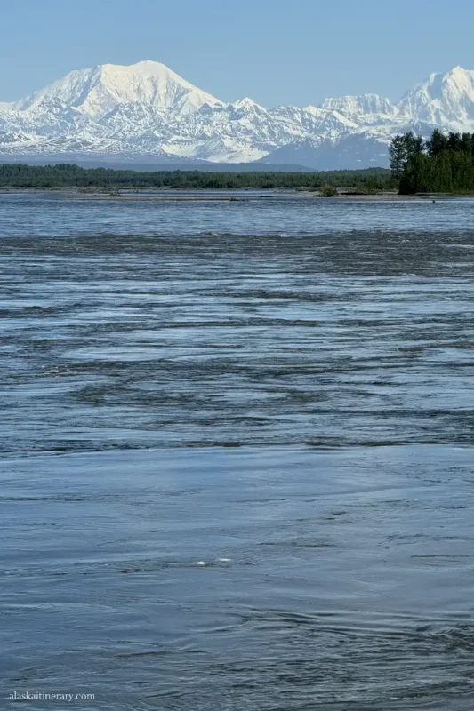 The river access from campground in Talkeetna.