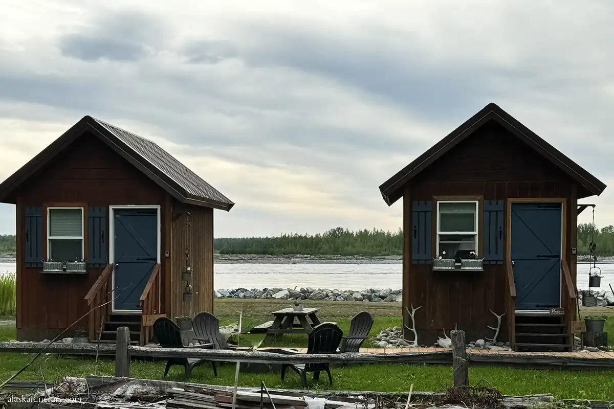 Cabins in Talkeetna on the banks of the Susitna River.
