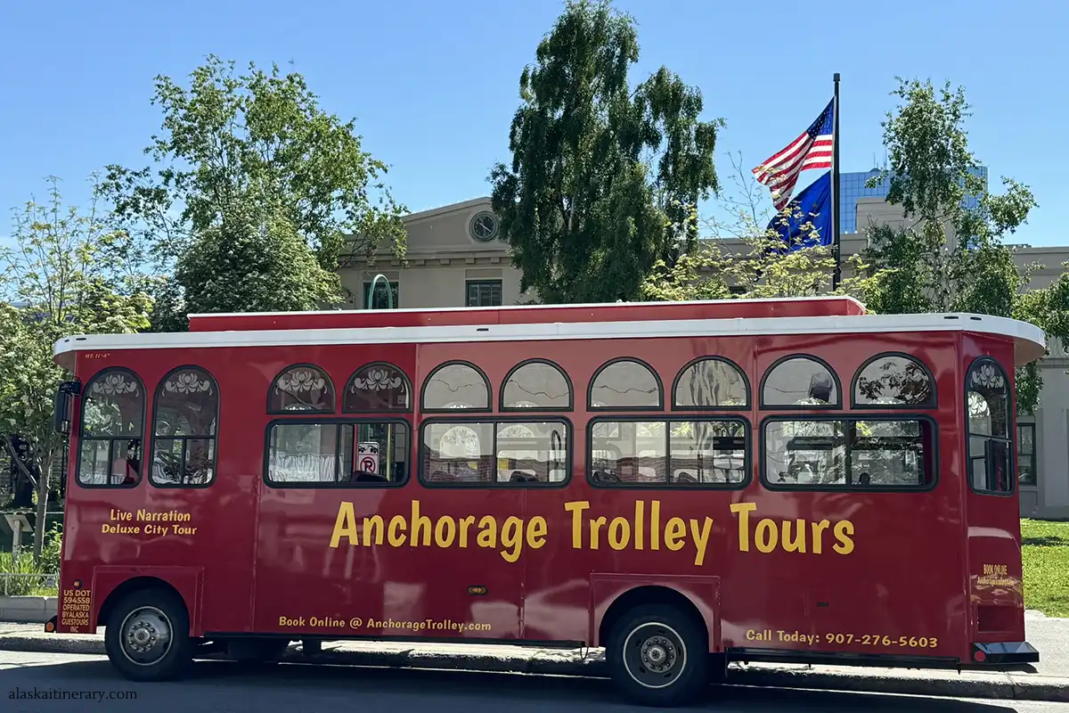 Anchorage trolley tours - one of the best option to explore city without a car.