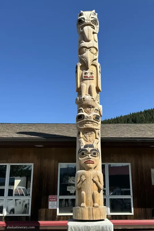 Totem pole.