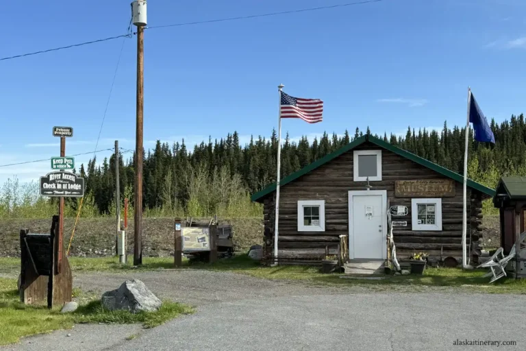 Exploring Copper Center, Alaska: Best Activities, Lodging, and Tips