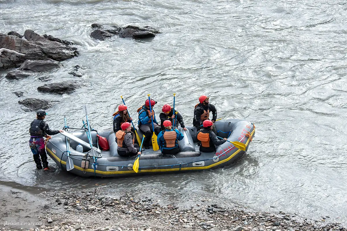 Rafting tour in Denali.