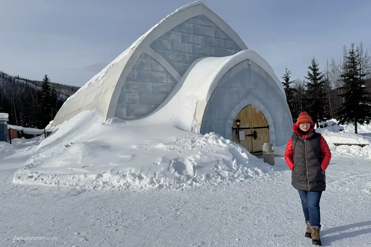 Agnes Stabinska, the author, next to Ice Museum in Chena Hot Springs.