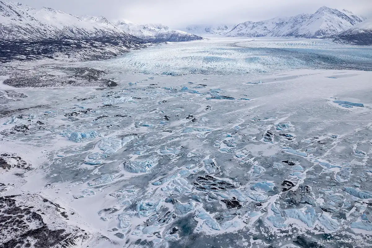 Stunning view of Knik glacier.